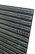Schwarze und silberne Lamellen